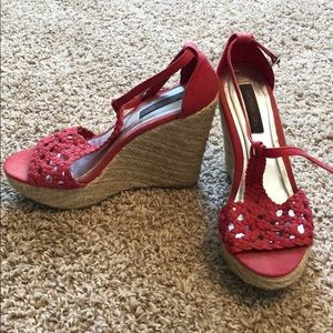 5in red crochet wedges